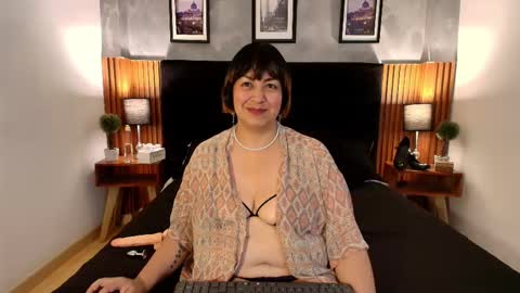 angel_velvet_ online show from November 6, 4:30 pm