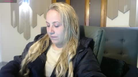Angel online show from May 11, 11:38 am