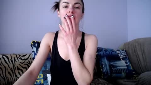 Zoe online show from April 2, 8:12 am