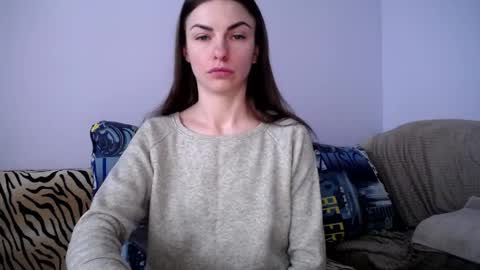 Snapshot of angel_zoe77 chatting on April 9, 8:31 am Zoe online show from April 9, 8:31 am