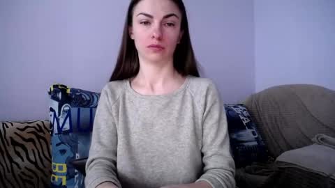 Snapshot of angel_zoe77 chatting on April 14, 8:09 am Zoe online show from April 14, 8:09 am