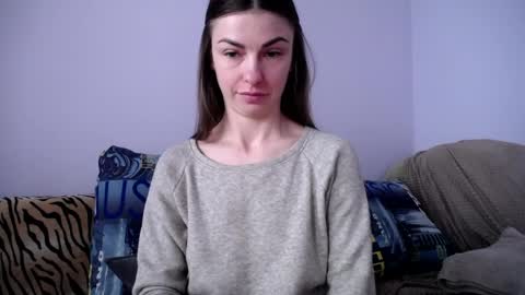 Snapshot of angel_zoe77 chatting on April 19, 11:31 am Zoe online show from April 19, 11:31 am