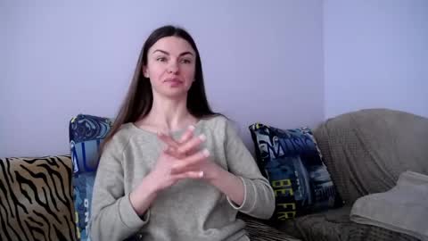 Snapshot of angel_zoe77 chatting on April 20, 8:17 am Zoe online show from April 20, 8:17 am