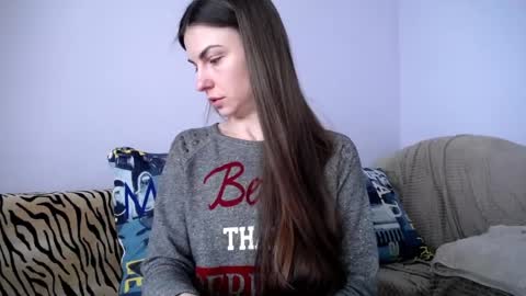 Snapshot of angel_zoe77 chatting on April 23, 12:29 pm Zoe online show from April 23, 12:29 pm