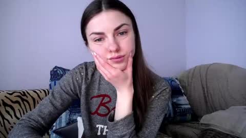 Snapshot of angel_zoe77 chatting on April 24, 8:06 am Zoe online show from April 24, 8:06 am
