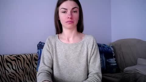 Snapshot of angel_zoe77 chatting on May 6, 8:19 am Zoe online show from May 6, 8:19 am