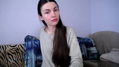 Snapshot of angel_zoe77 chatting on May 15, 8:32 am Zoe online show from May 15, 8:32 am
