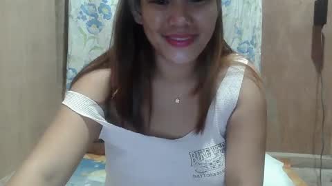 angela413796 online show from December 12, 7:15 pm