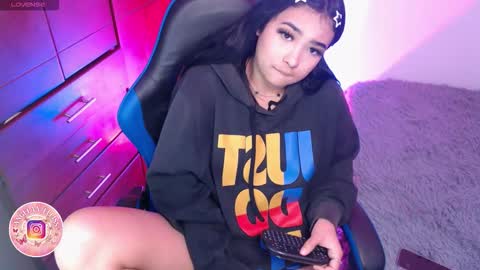 A N G E L A  E L L I S S   online show from March 9, 4:55 pm