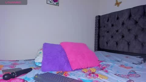 Snapshot of angela_ivanova chatting on April 25, 12:30 pm Angela online show from April 25, 12:30 pm