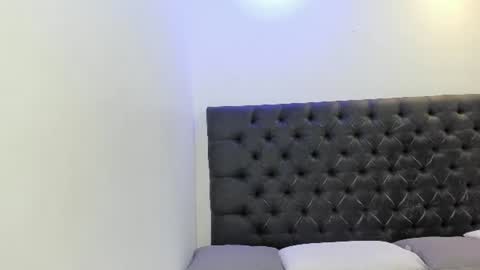 Snapshot of angela_rendon chatting on June 17, 10:50 am angela_rendon online show from June 17, 10:50 am