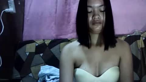 Snapshot of angela_rose12345 chatting on December 21, 8:49 pm angela_rose12345 online show from December 21, 8:49 pm