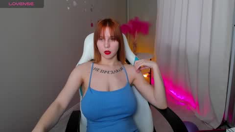 Snapshot of angela_roy chatting on January 28, 6:05 am Angela Roy online show from January 28, 6:05 am