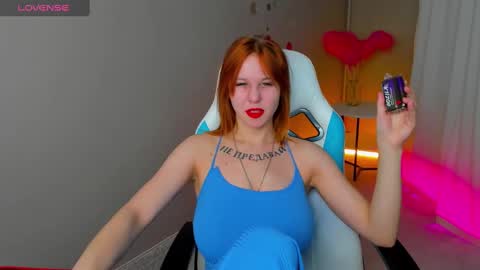 Snapshot of angela_roy chatting on February 13, 3:07 am Angela Roy online show from February 13, 3:07 am