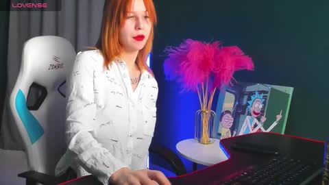 Snapshot of angela_roy chatting on February 25, 2:58 am Angela Roy online show from February 25, 2:58 am