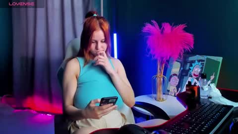 Snapshot of angela_roy chatting on March 7, 6:02 am Angela Roy online show from March 7, 6:02 am