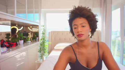 Snapshot of angela_roy chatting on February 19, 12:23 pm Angela Roy online show from February 19, 12:23 pm