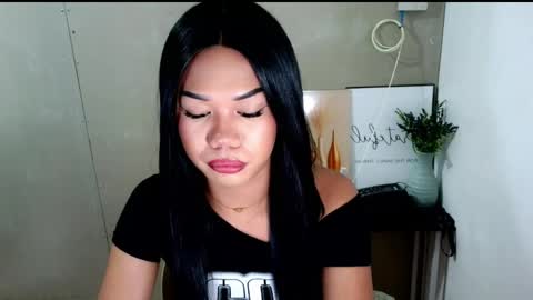 angela_star888 online show from May 11, 9:23 pm