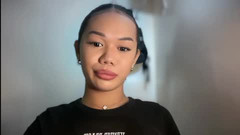 angela_star888 online show from May 15, 1:07 pm
