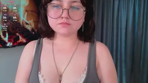 Snapshot of angela_warner chatting on September 24, 6:11 pm Maria online show from September 24, 6:11 pm