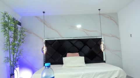 ANGELA online show from November 7, 12:16 pm