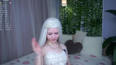 Mary online show from March 6, 12:34 pm