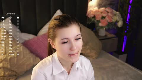 Mary online show from May 4, 2:57 pm