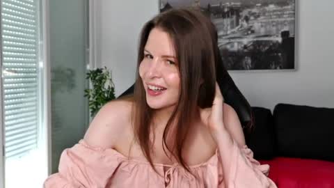 Snapshot of angeladarkk chatting on July 1, 5:02 pm Angela online show from July 1, 5:02 pm