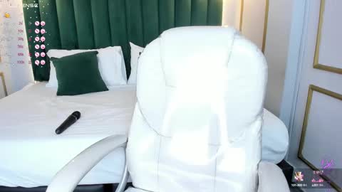 Angela  online show from February 19, 5:49 pm