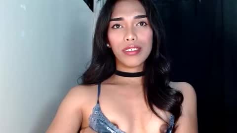 Snapshot of angelamonroe chatting on April 10, 2:33 pm SENORITA online show from April 10, 2:33 pm