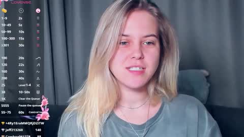 Darsi Anty online show from November 22, 1:21 pm