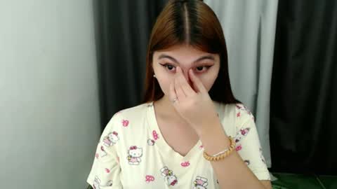 angelari_slut online show from December 15, 6:28 am