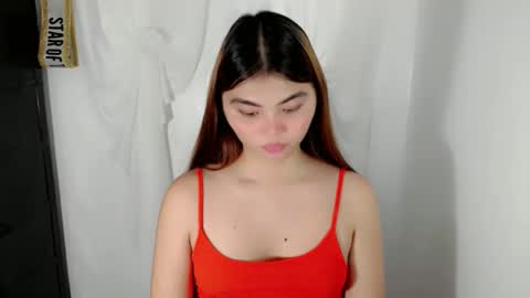 Snapshot of angelari_slut chatting on March 21, 5:45 am angelari_slut online show from March 21, 5:45 am