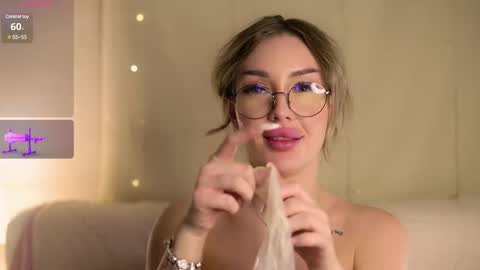 Hi my name is Anny HOT PVT IS OPEN MY FAV PATTER IS 57 online show from February 28, 12:42 pm