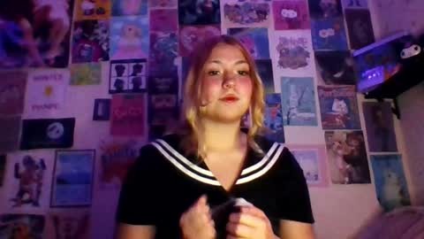 Snapshot of angelbunnybun chatting on February 10, 12:15 am tell me bunny online show from February 10, 12:15 am