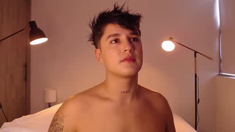 Angel online show from December 14, 6:23 pm