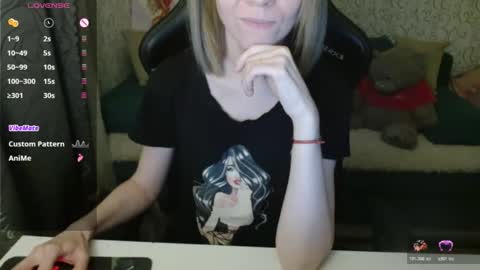 Snapshot of angelcute32 chatting on October 21, 3:13 pm AngelCute32 online show from October 21, 3:13 pm