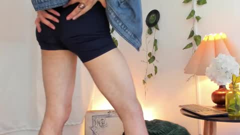 angeldamianart online show from February 9, 7:18 pm