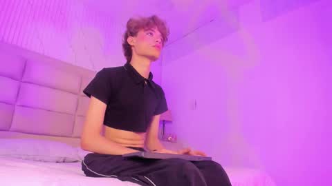 Angel Doll online show from February 16, 5:36 am