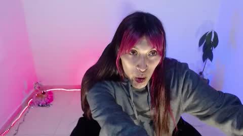 angele online show from October 29, 7:37 pm