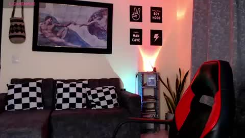 Snapshot of angelfade666 chatting on July 8, 5:23 am Miguel Angel online show from July 8, 5:23 am