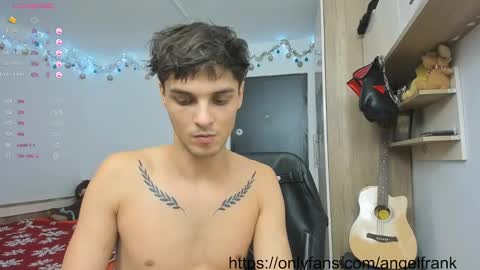Snapshot of angelfrank chatting on December 15, 3:13 am Frankie online show from December 15, 3:13 am