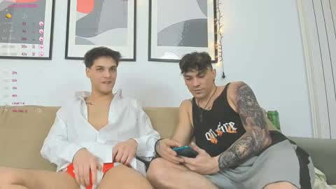 Snapshot of angelfrank chatting on February 11, 5:40 pm Frankie online show from February 11, 5:40 pm