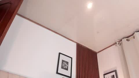 Snapshot of angeli_sexi chatting on March 16, 12:27 am Carolina online show from March 16, 12:27 am