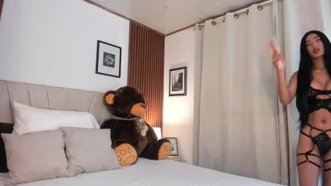 Snapshot of angeli_sexi chatting on March 19, 1:20 am Carolina online show from March 19, 1:20 am