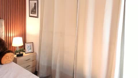 Snapshot of angeli_sexi chatting on March 20, 12:15 am Carolina online show from March 20, 12:15 am