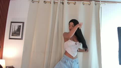 Snapshot of angeli_sexi chatting on March 29, 11:38 pm Carolina online show from March 29, 11:38 pm