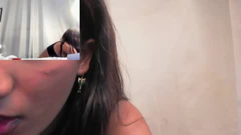 Carolina online show from May 15, 11:34 pm