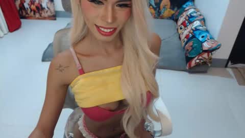 DIVINE ANGEL online show from December 14, 11:42 pm