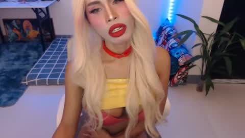 DIVINE ANGEL online show from May 9, 11:32 pm